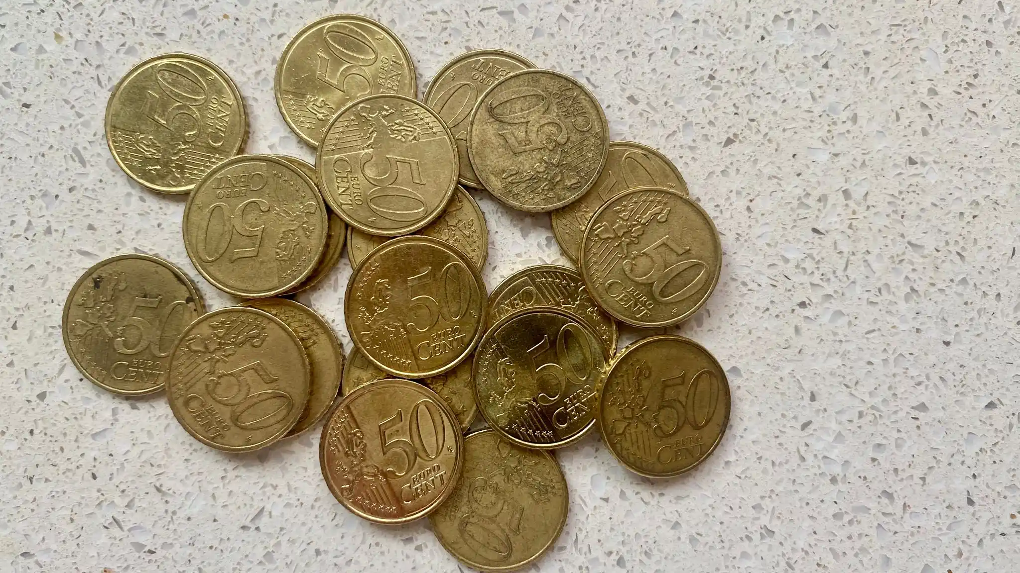 Image from Aldaberos: 🖋️ 🚍 Las monedas groseras de Tussam <a class="text-blue-500 hover:u...