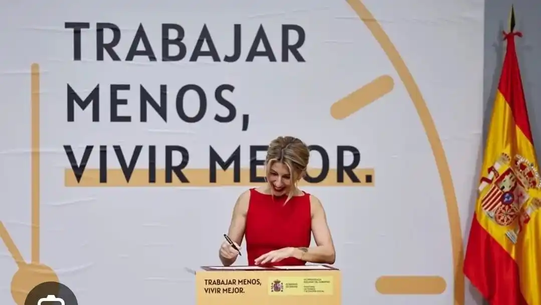 Image from Aldaberos: 🖋️ Nos toman por tontos <a class="text-blue-500 hover:underline curs...