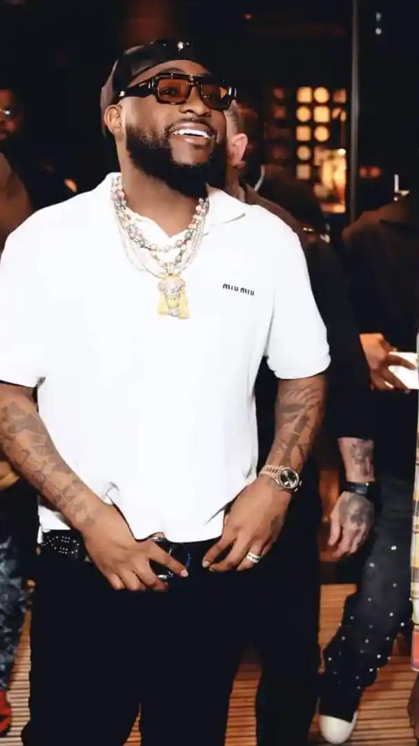 Image from Campus Ofofo 🥵😂: *DAVIDO* SMASH ❤️ OR PASS 😂...
