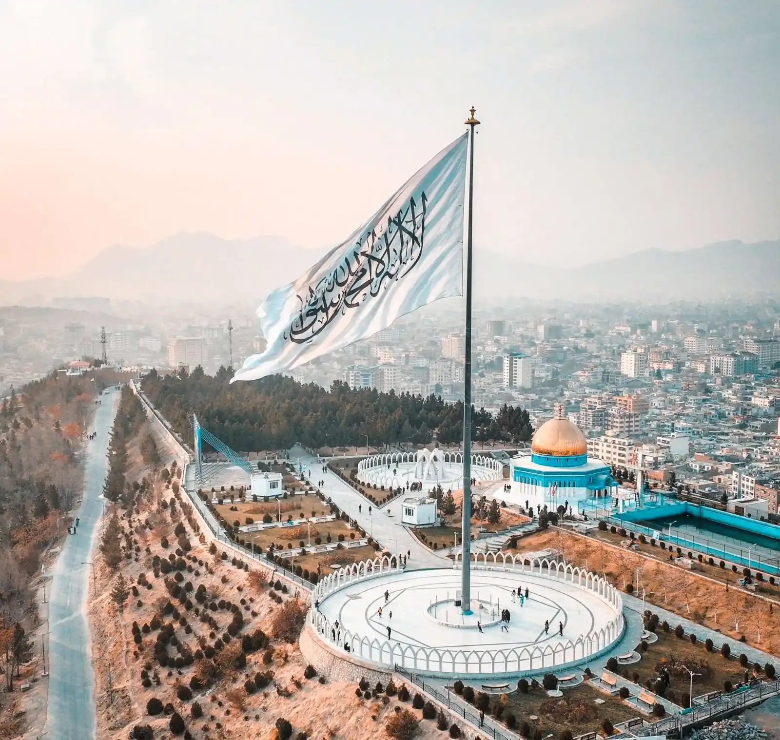 Image from مجلة الصمود: *نعمة الأمن والإیمان فی بلاد الأفغان: أمن یعمّ البلاد من نیمروز إلی بد...