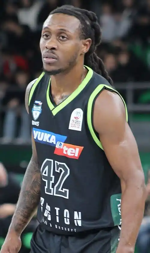 Image from 🇱🇧 𝙇𝙄𝙑𝙀 𝘽𝘼𝙎𝙆𝙀𝙏𝘽𝘼𝙇𝙇 🏀: ❮★♚★❯⬌🏀🇳🇫 *ستيفان مودي – ماذا تعرف عن لاعب الحكمة الجديد* ست...