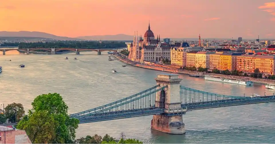 Image from Dein Flussschiff - DCS Kreuzfahrten und mehr www.dcs.travel: *🚩Last Minute 🚩 Last Minute 🚩🚩 Donaukreuzfahrt Jetzt schnell noch ...