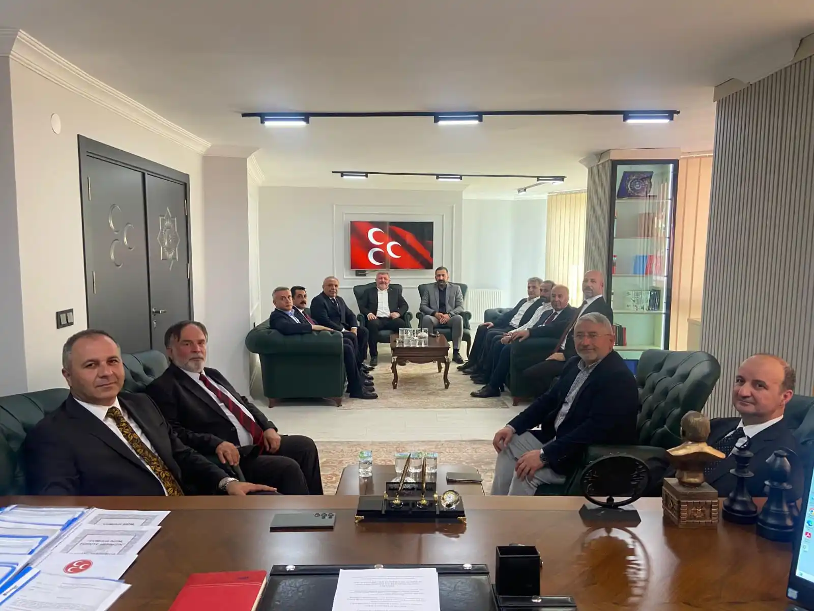 Image from MHP Çorum İl Başkanlığı: “MHP Çorum İl Başkanlığımızın yeni hizmet binasında, MHP MYK üyemizi, ...