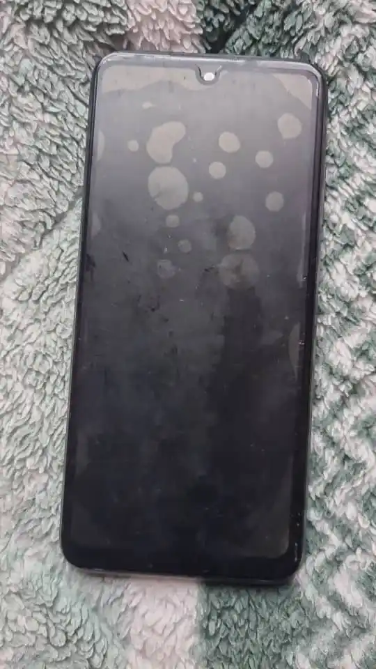 Image from PELICAN TECHNOLOGIES_ZW: *PRE-OWNED* REDMI NOTE 11 Price: $55 KEY FEATURES: Display: 6.5" H...