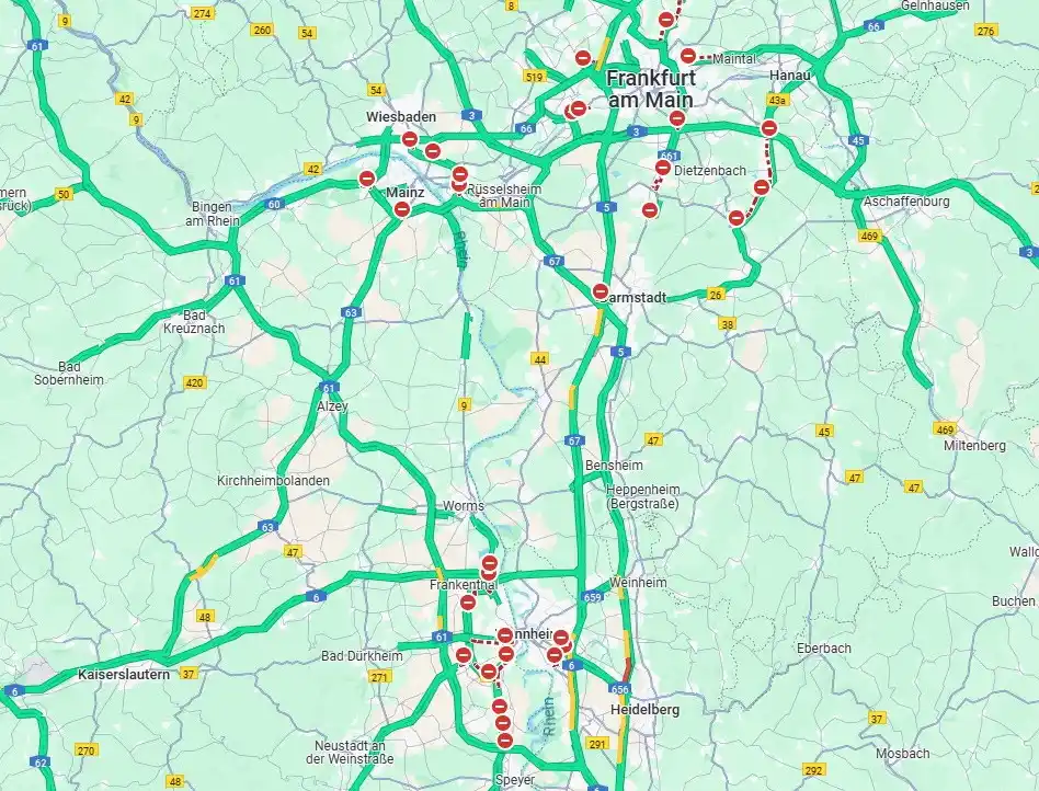 Image from HIT RADIO FFH: Häh?! Wo soll ich denn jetzt bitte langfahren, es ist ja *einfach alle...