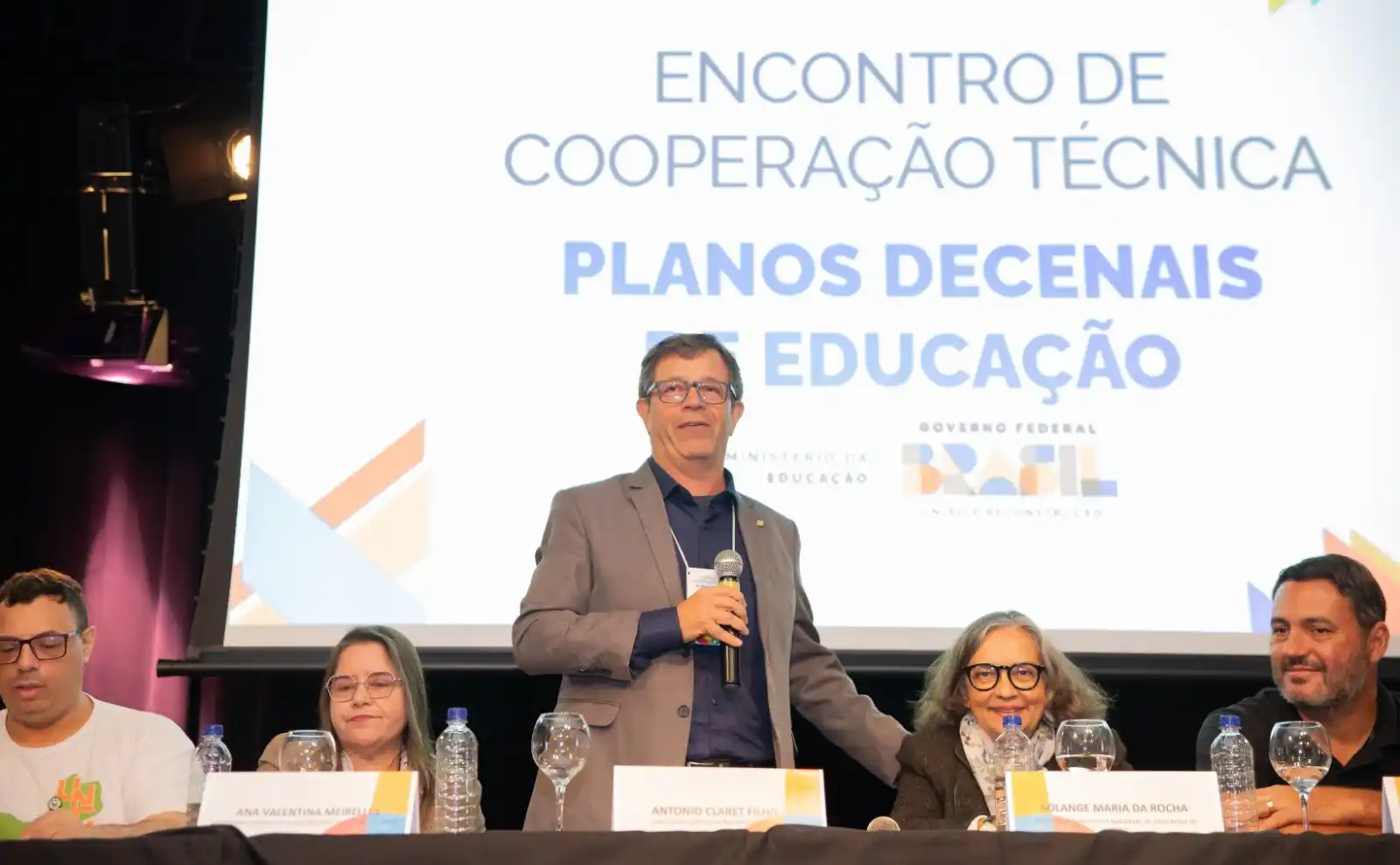 INES - Instituto Nacional de Educação de Surdos post