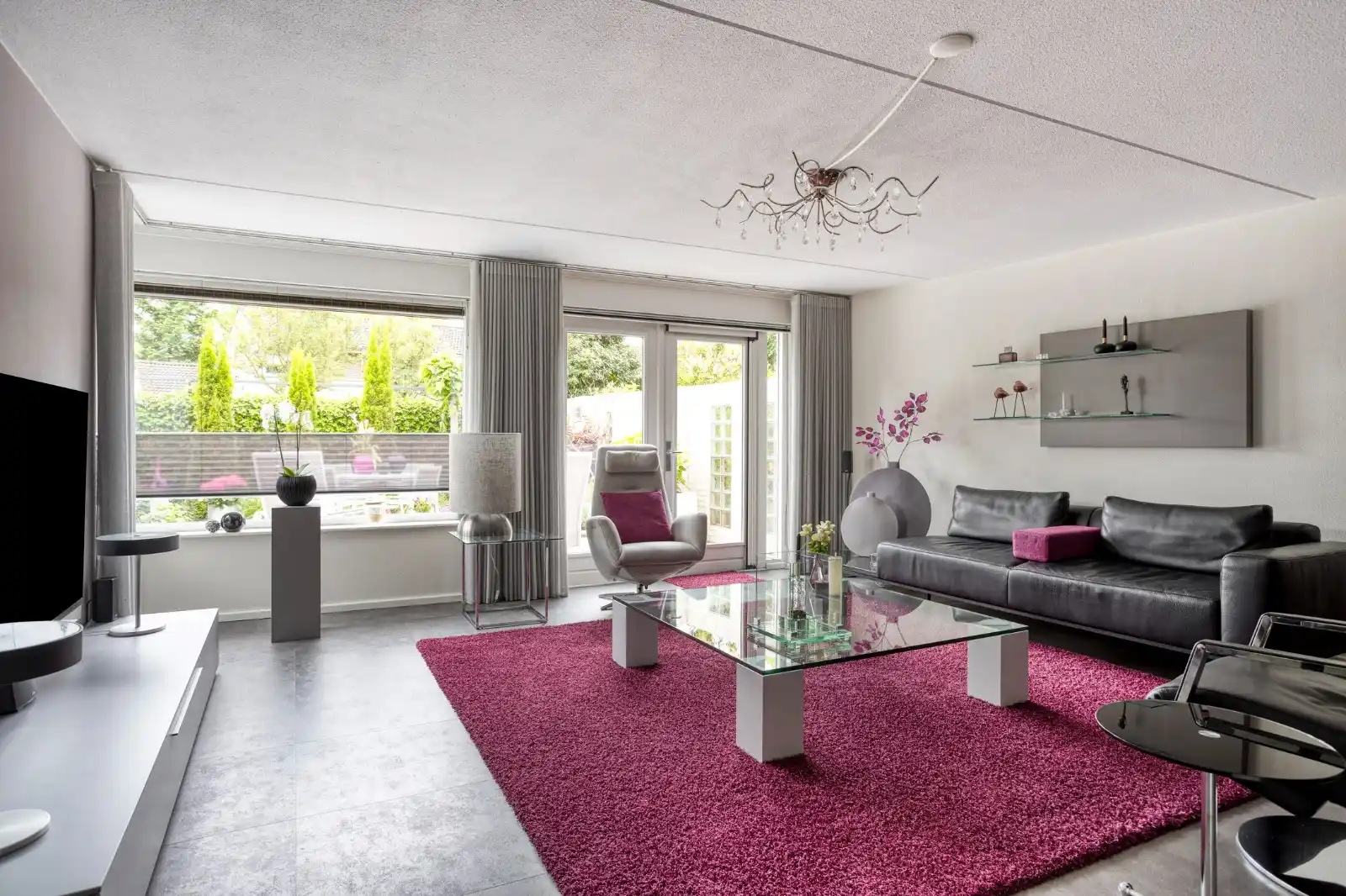 Image from Maas Makelaars Eindhoven: Unieke Walwoning in Zeelst – Instapklaar en Modern! 🤩 Ben je op zoek...