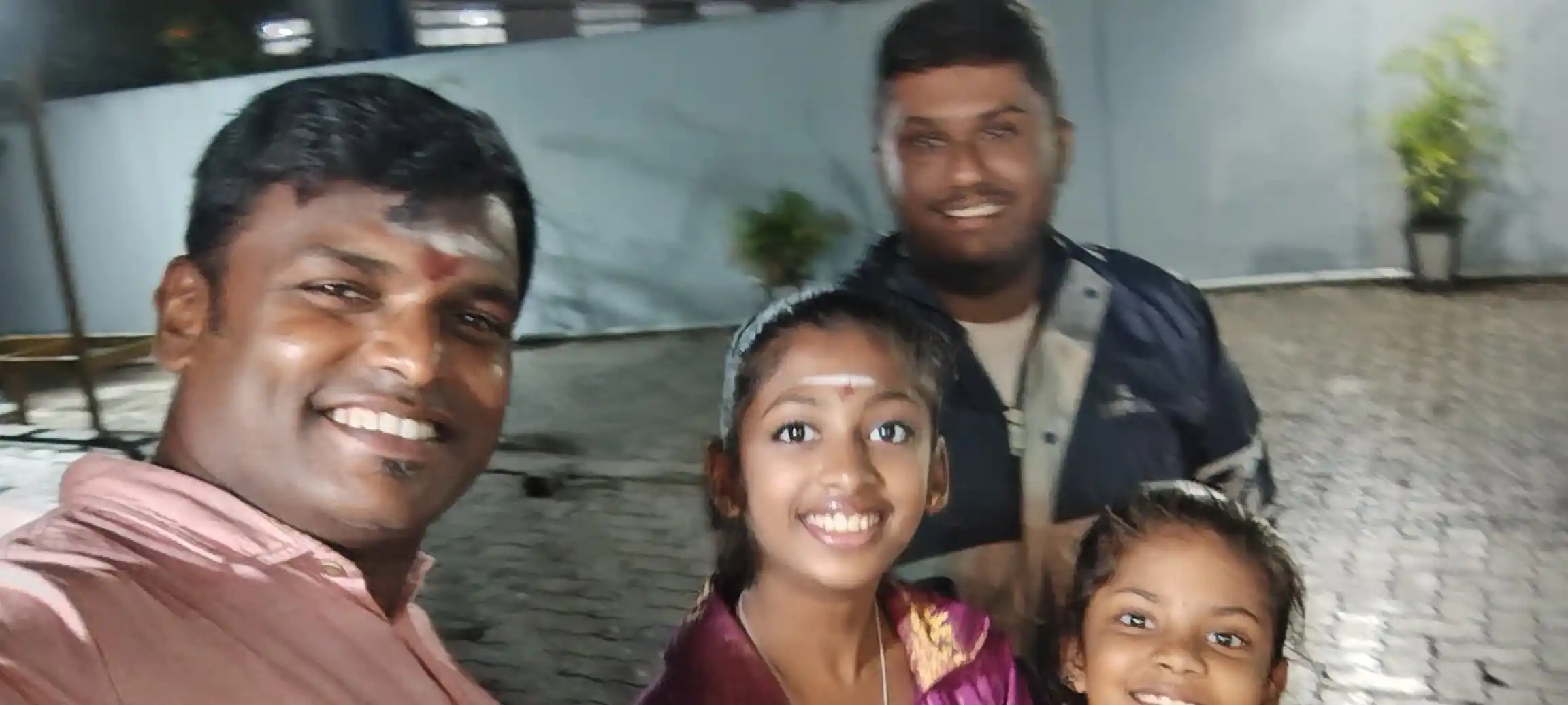 Image from Coimbatore Weatherman: Accidentally Met one of our follower fron Pollachi. Smile in his face ...