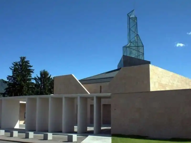 Image from CATT.CH: *Un concerto speciale il 15 maggio per i 15 anni della chiesa della Tr...