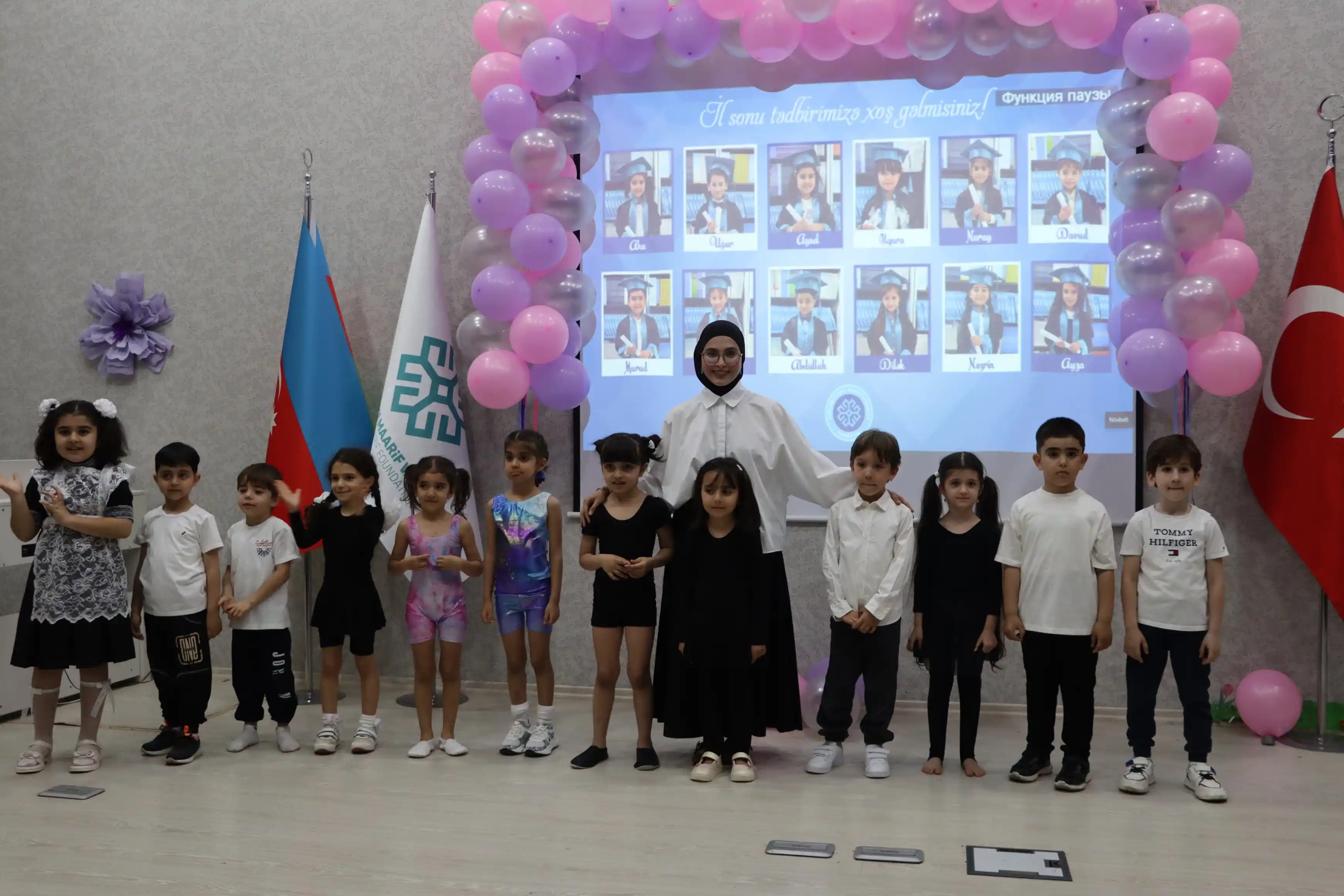 Image from Maarif Azərbaycan: 🎊Məktəbəhazırlıq qrupları üçün il sonu proqramı keçirilib   💫Kiçik u...