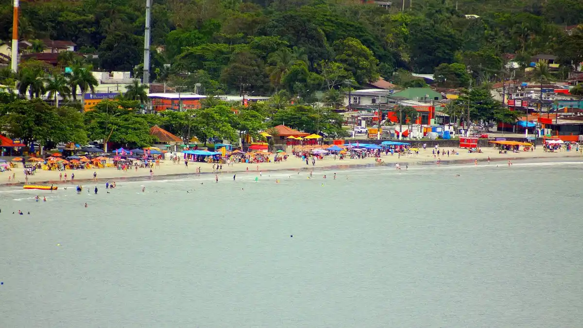 Image from Portal Costa Norte | notícias do litoral paulista : Nova lei pega banhistas de surpresa: barracas e tendas estão proibidas...