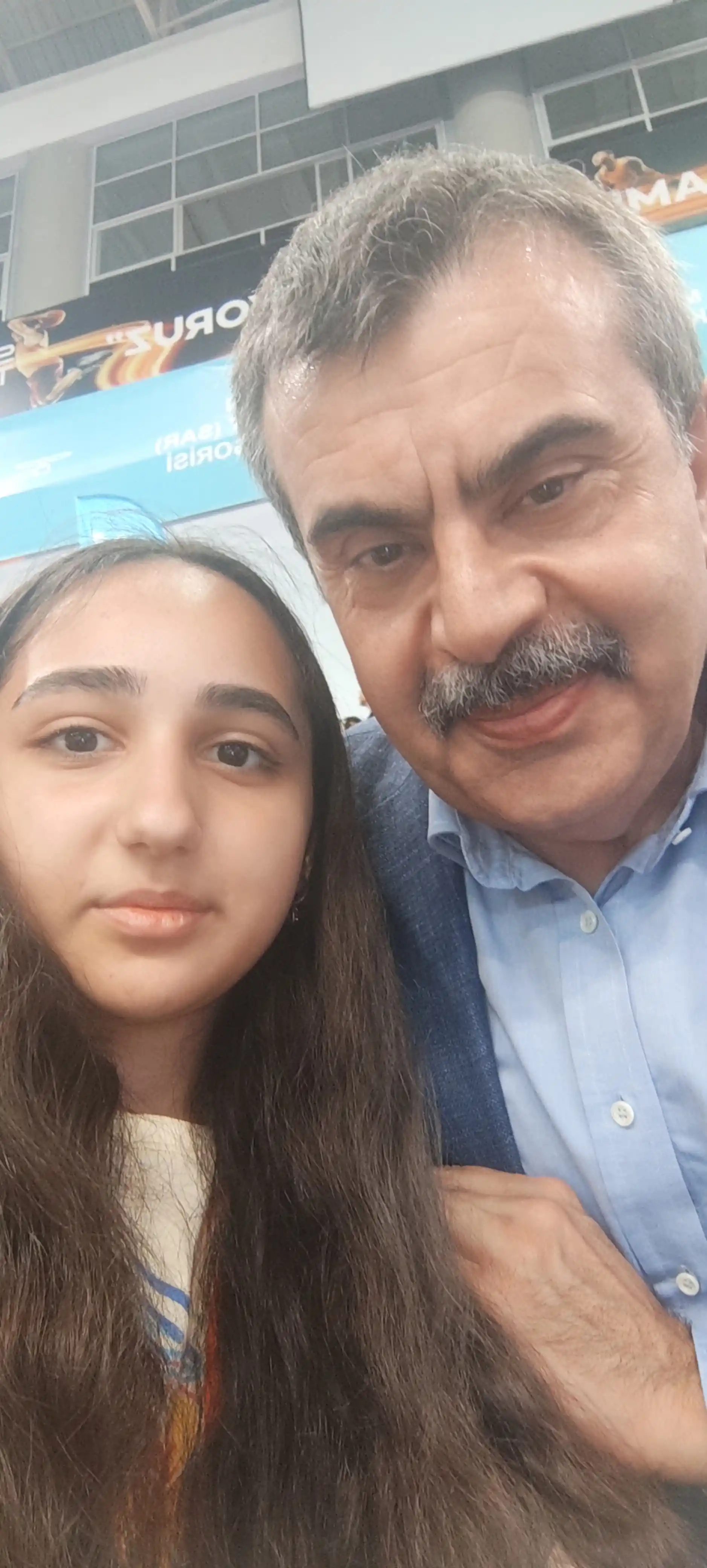 Image from Maarif Azərbaycan: Şagirdimiz Türkiyənin Təhsil naziri ilə görüşüb MEB Robot yarışması ç...