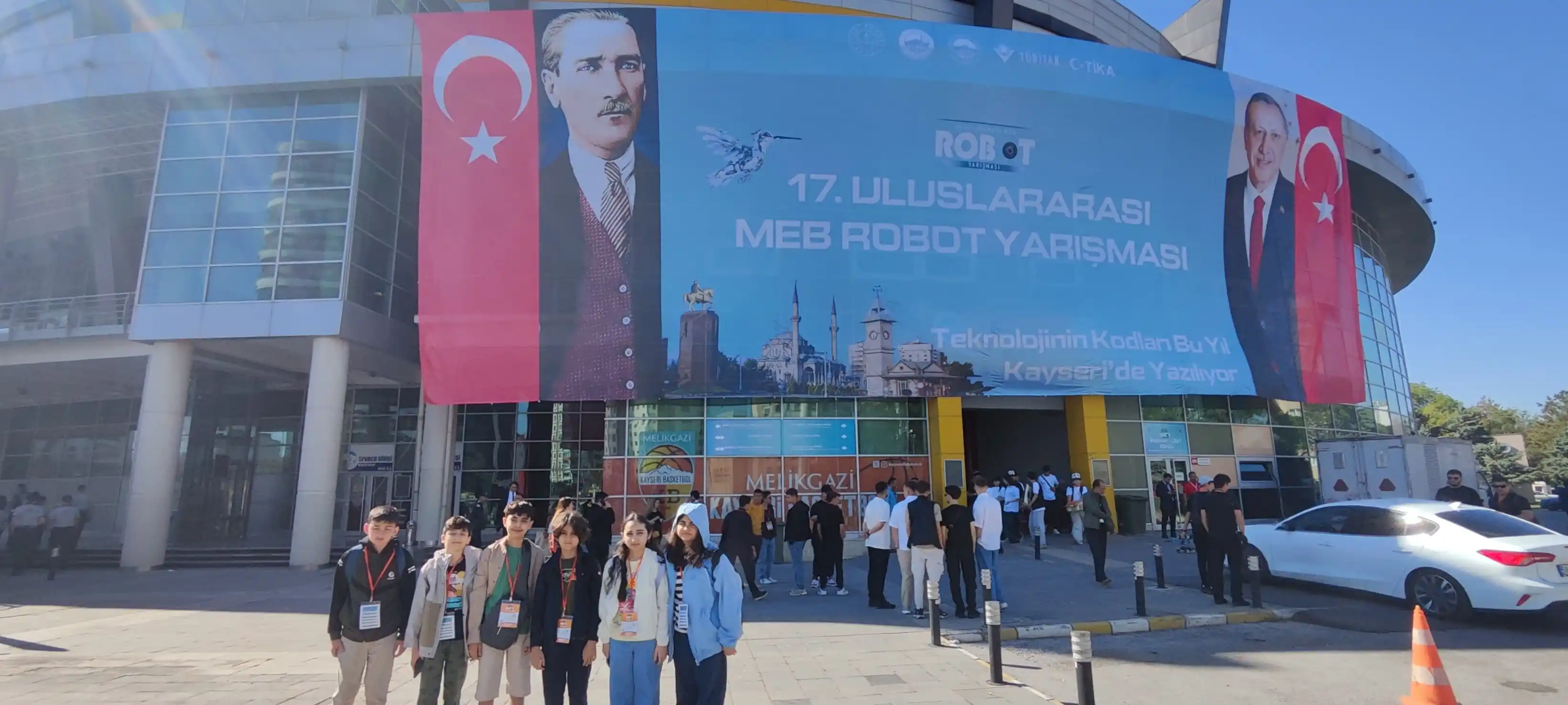 Image from Maarif Azərbaycan: 🤖Şagirdlərimiz MEB Robot Yarışmasında 🇹🇷Şagirdlərimiz Türkiyənin K...