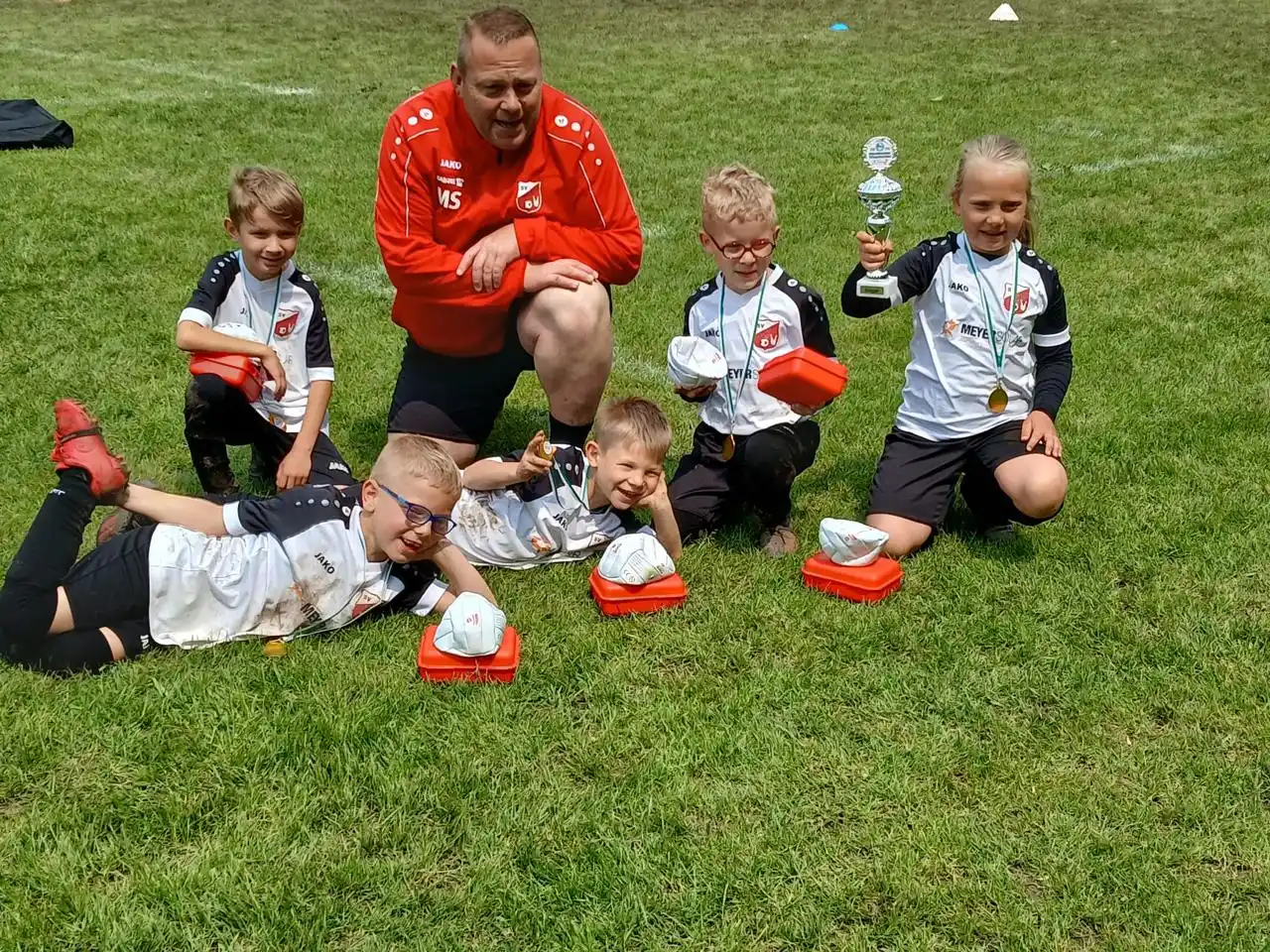 Image from SV Pfiffelbach: Unsere Bambinis haben am Pfingstsonntag beim Turnier in Vieselbach mit...