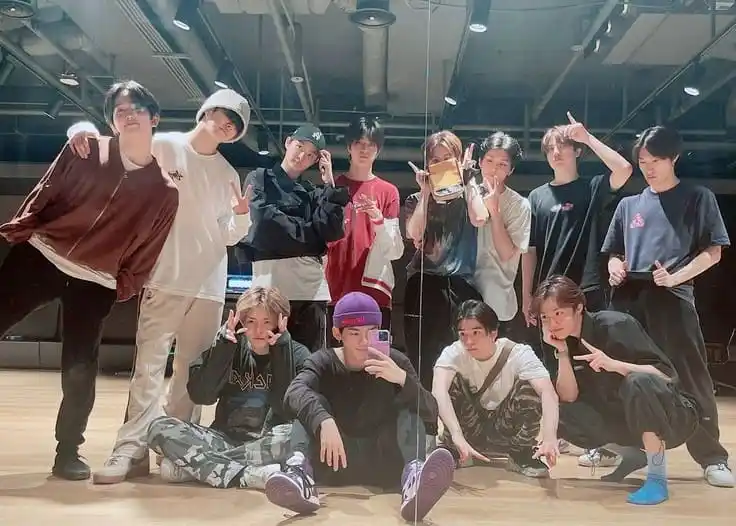 haruloml  👧🏻🍓💭🍡🍰 post