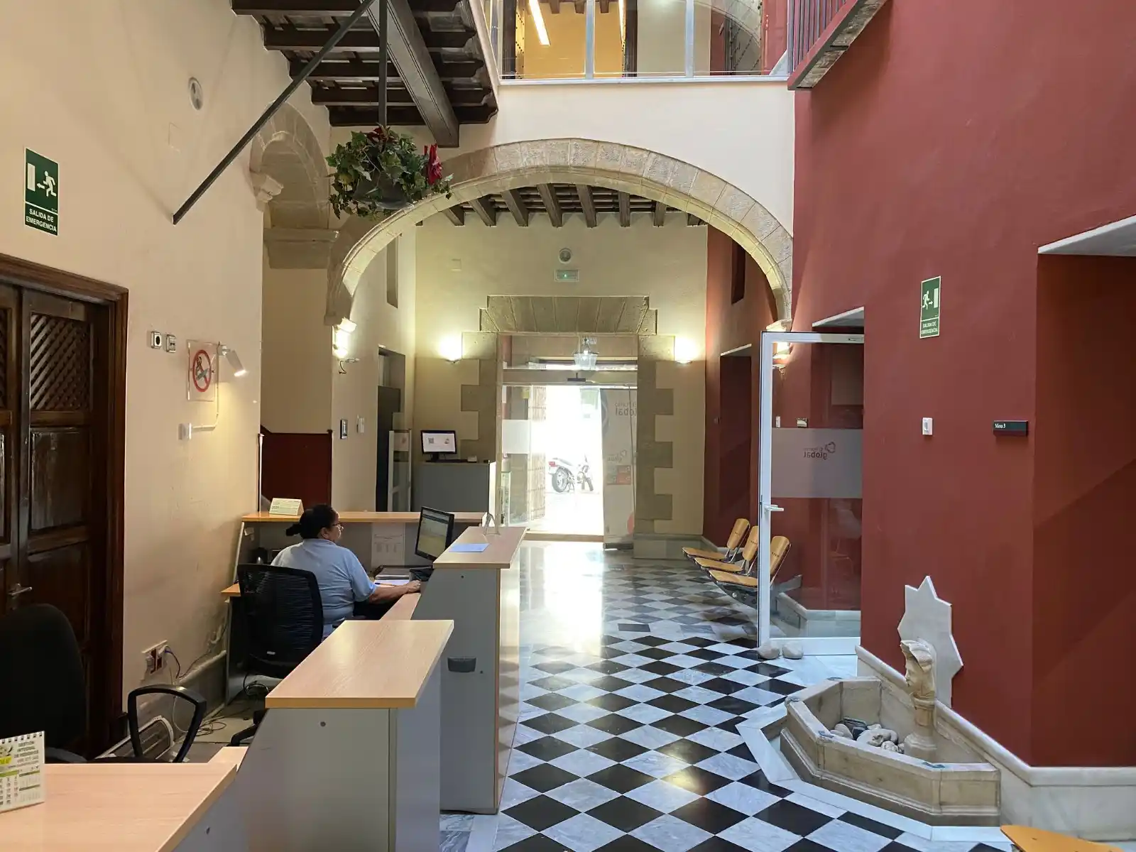 Image from Ayuntamiento de El Puerto de Santa María: 🙋♀️🏢 *El empadronamiento a domicilio crece en El Puerto con 209 nue...