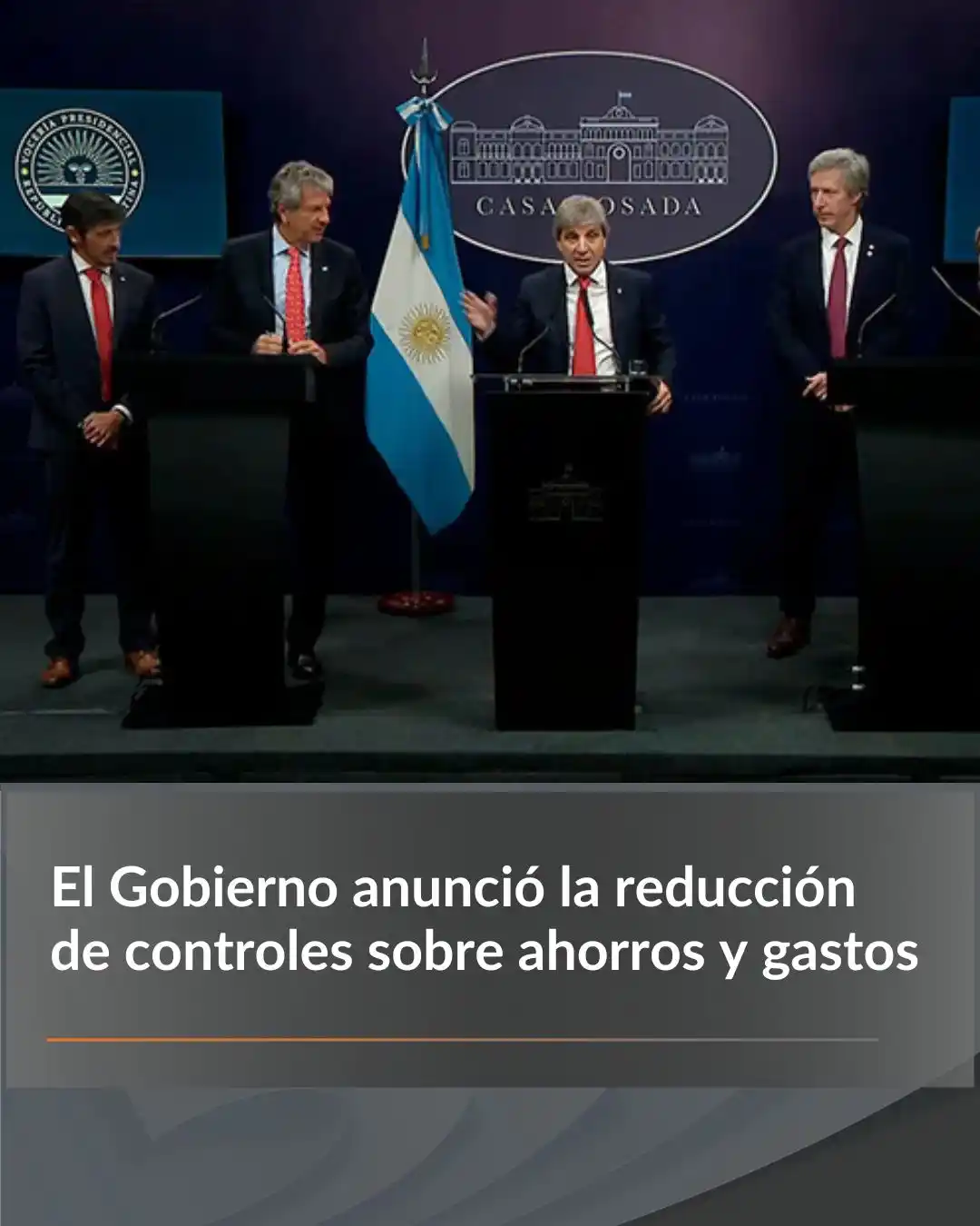 Image from El Diario WEB : 🏦 El vocero presidencial, Manuel Adorni junto al ministro de Economía...