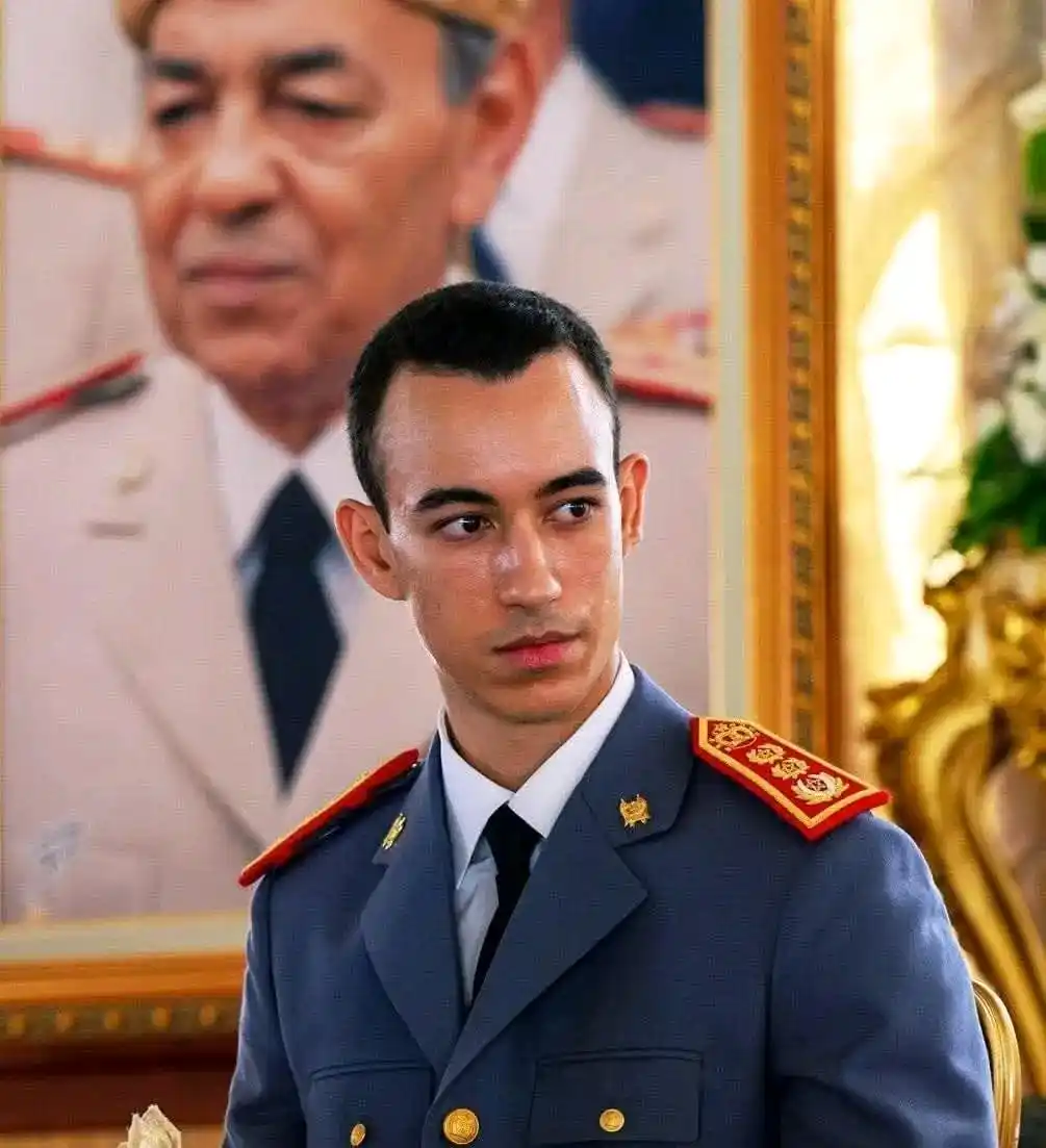 Image from SKAY MAROC24: 📌 تهانينا لولي العهد الأمير مولاي الحسن بمناسبة حصوله على درجة الماست...