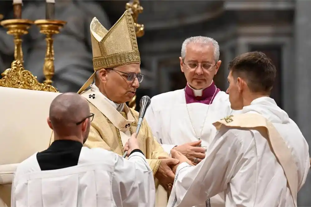 Image from Quattro Campanili: “La Chiesa è costitutivamente estroversa, come estroverse sono la vita...