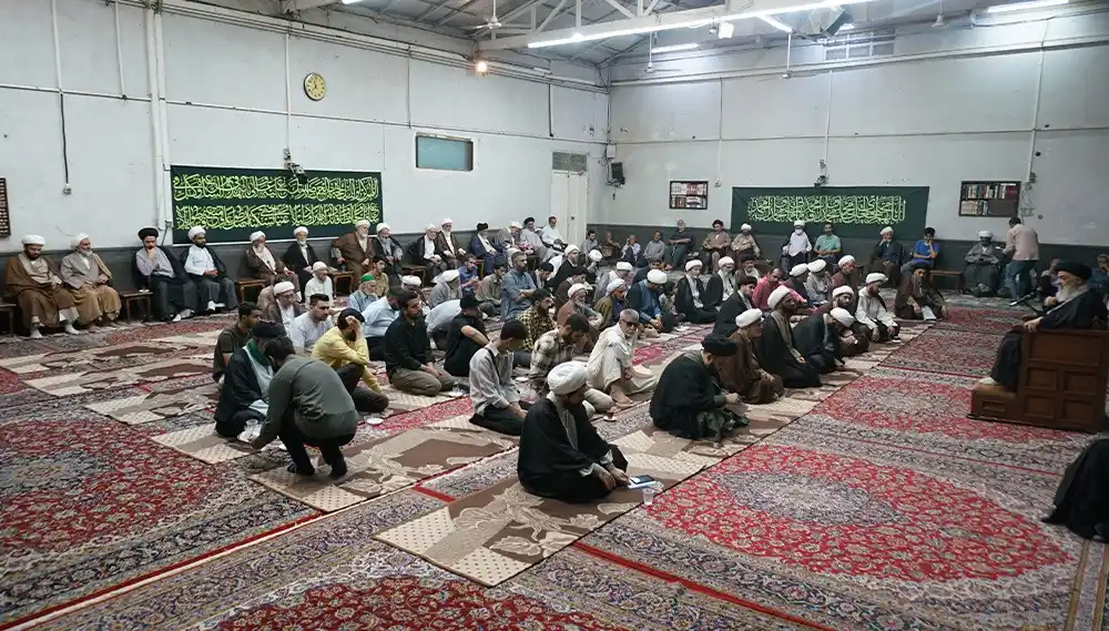 Image from AlShiraziAr: 🔹 *الجلسة العلمية اليومية لسماحة المرجع الشيرازي دام ظله* أُقيمت الج...