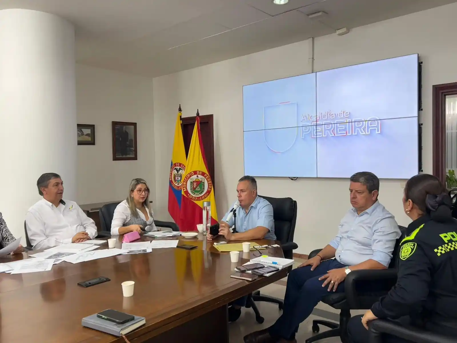 Image from Alcaldía de Pereira : AMCO ARTICULA ACCIONES PARA PROMOVER EL TRANSPORTE LEGAL  🚗🛵El Área ...