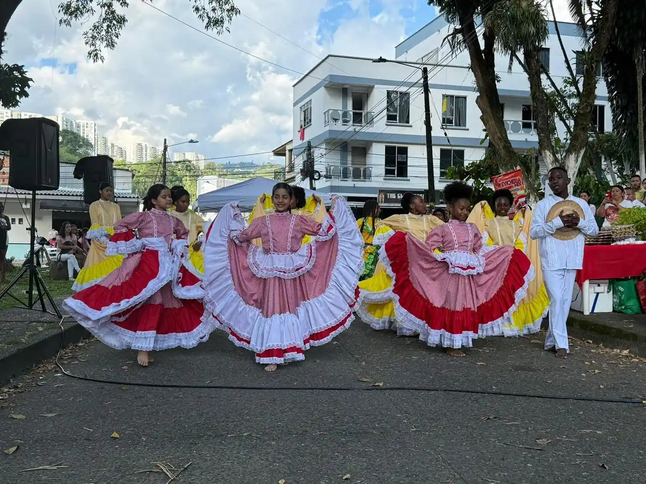 Image from Alcaldía de Pereira : PARQUES VIVOS LLEGO A KENNEDY 🎶✨ La Alcaldía de Pereira desde la <a ...