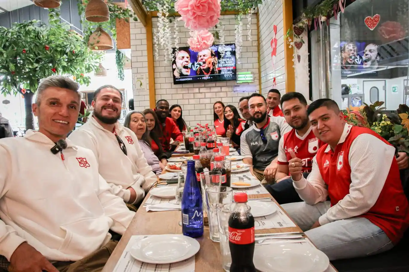Image from Independiente Santa Fe 🇮🇩: Sorpresaaa 🥳! Hoy nuestros abonados disfrutaron en la Experiencia VIP...