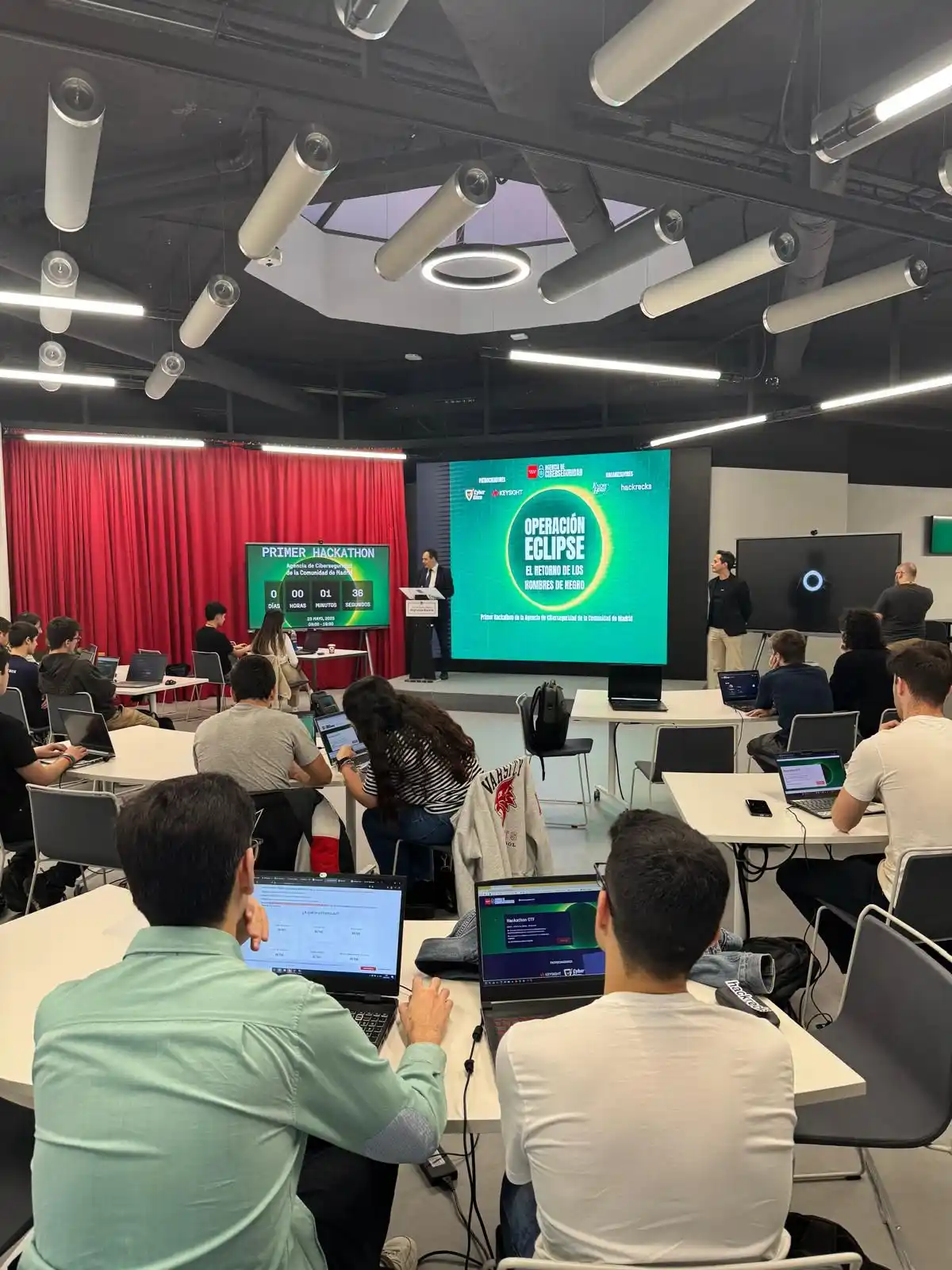 Image from Agencia Ciberseguridad CM: 🚀 ¡Arranca el primer hackathon de ciberseguridad de la Comunidad de M...