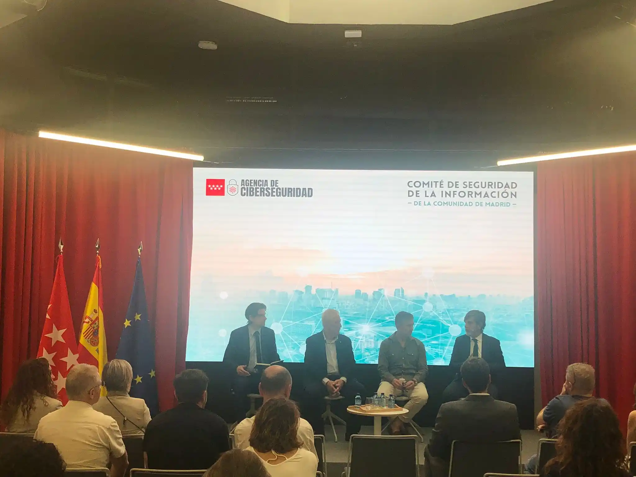 Image from Agencia Ciberseguridad CM: ⚙️ *Comité de Seguridad de la Información*. Seguimos con el *Foro de ...