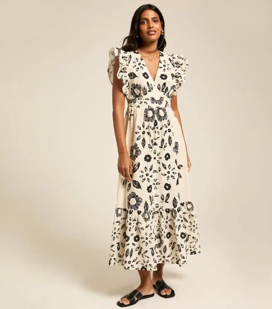 Our fashion corner post