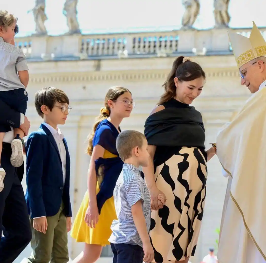 Image from Radio Vaticana IT: Il Papa: oggi tante famiglie sono ferite, nel Vangelo la luce che può ...