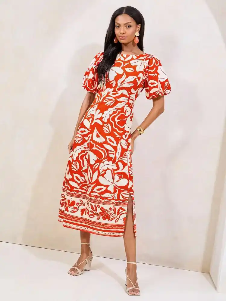 Our fashion corner post