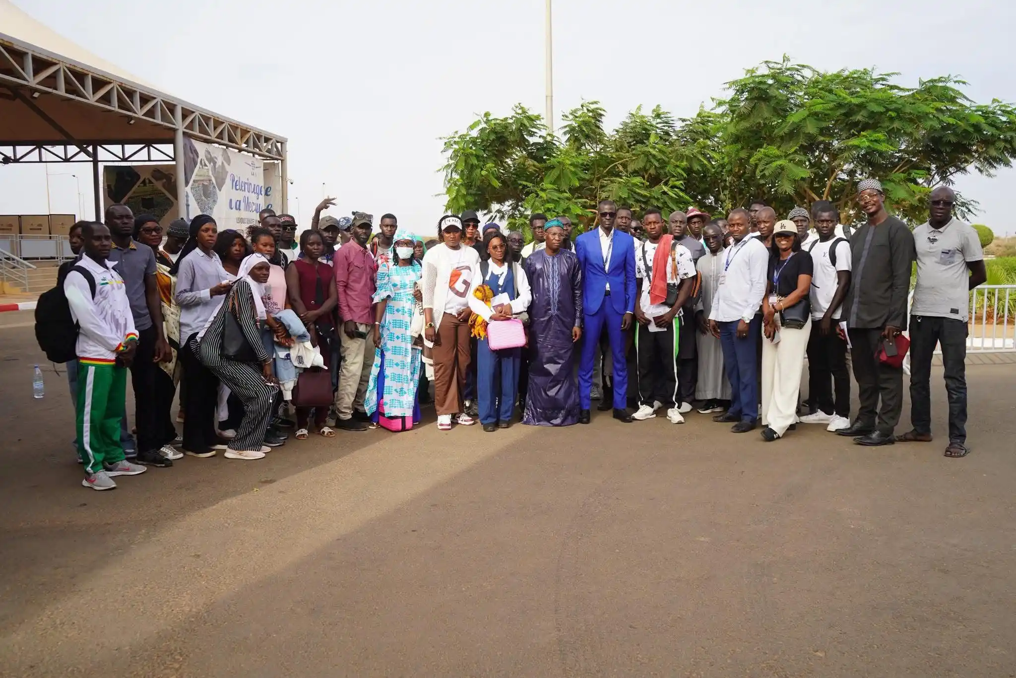 Image from PASTEF-Les Patriotes -/2050 🇸🇳: *Migration circulaire*  Un groupe de 49 migrants (20 femmes et 19 homm...