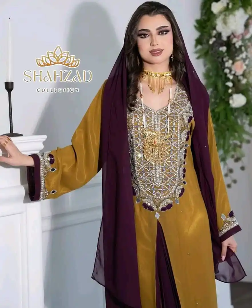 Image from بـــرنــــد شـــــهـزاد SHAHZAD Brand: *متفاوت انتخاب کن و همیشه شیک بدرخش 👑* *لباس شیک و قشنگ عربی*❤️🤍 مُد...