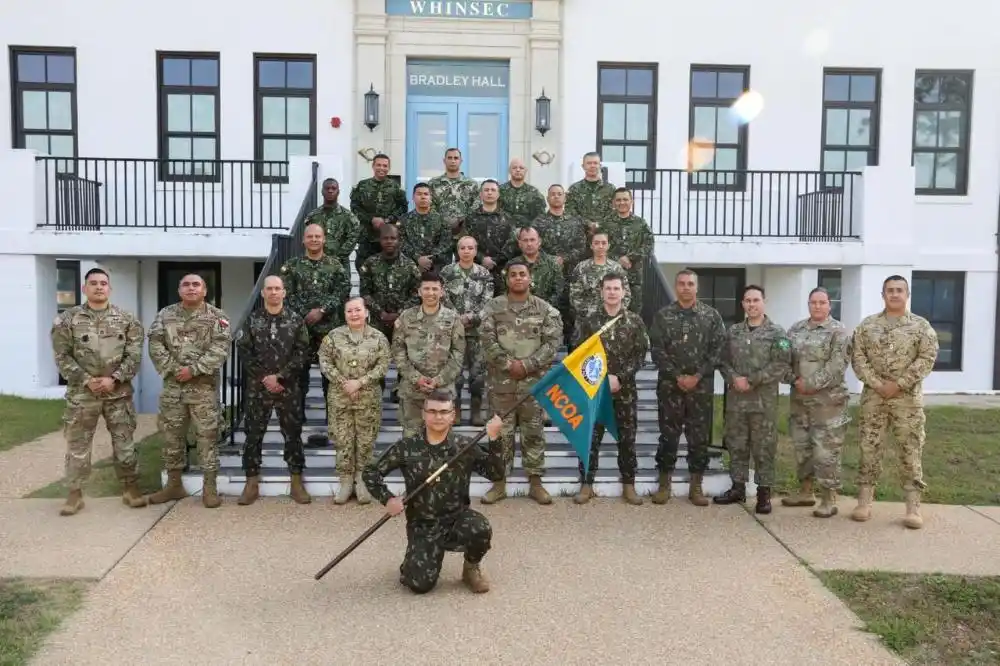 Image from Exército Brasileiro: 🔰 *<a class="text-blue-500 hover:underline cursor-pointer" href="/has...