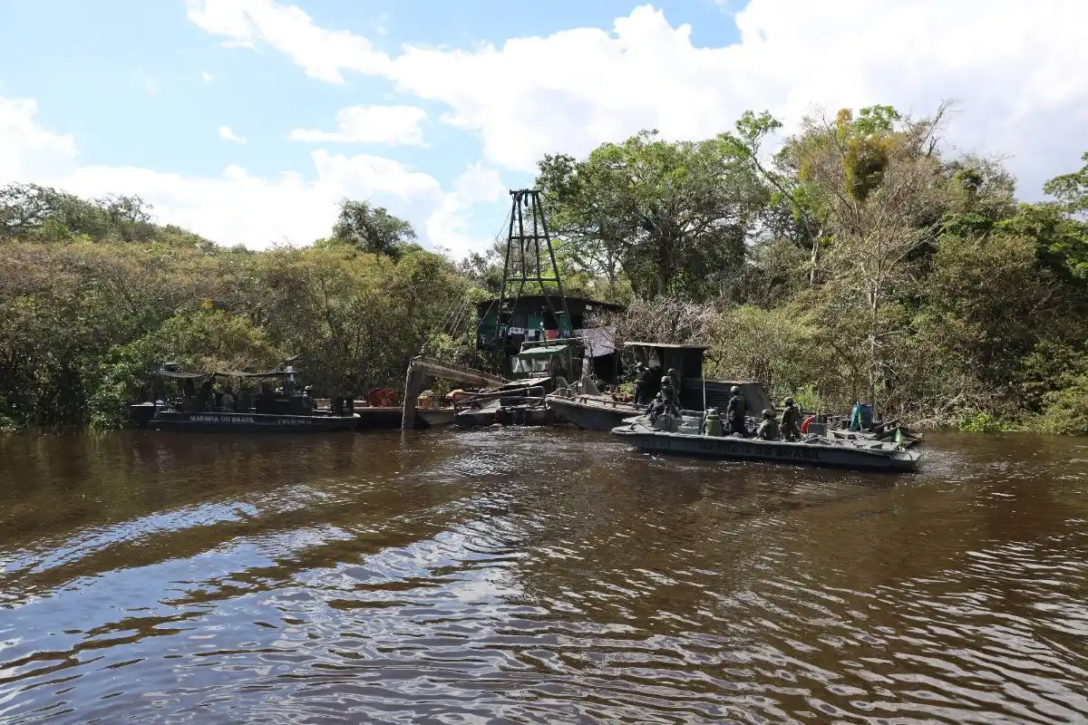 Image from Exército Brasileiro: 🔰*<a class="text-blue-500 hover:underline cursor-pointer" href="/hash...