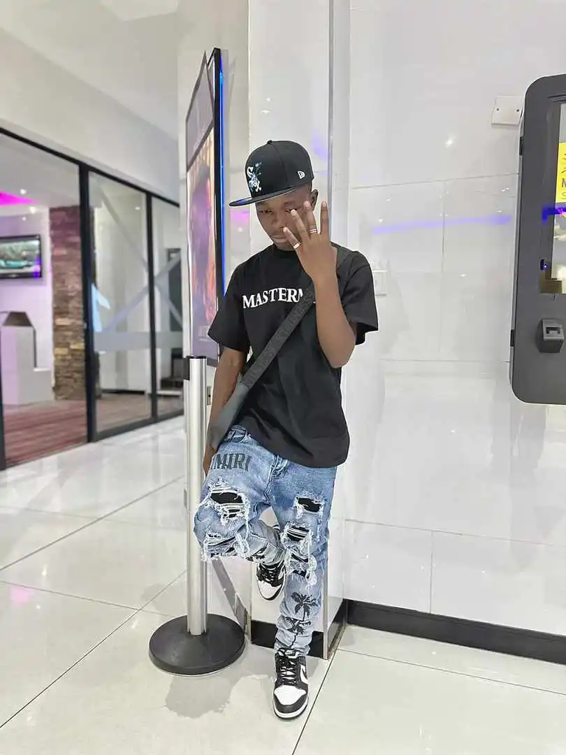 MUSIC🎧  WORLD🌏 post