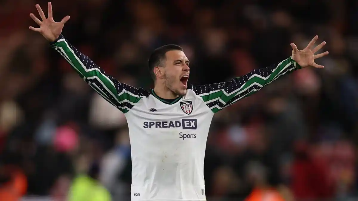 Image from Giallorossi.net: 🟡🔴 *SUNDERLAND IN PREMIER: LA ROMA FA CASSA CON LE FEE* Battuto in ...