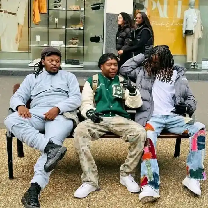 MUSIC🎧  WORLD🌏 post