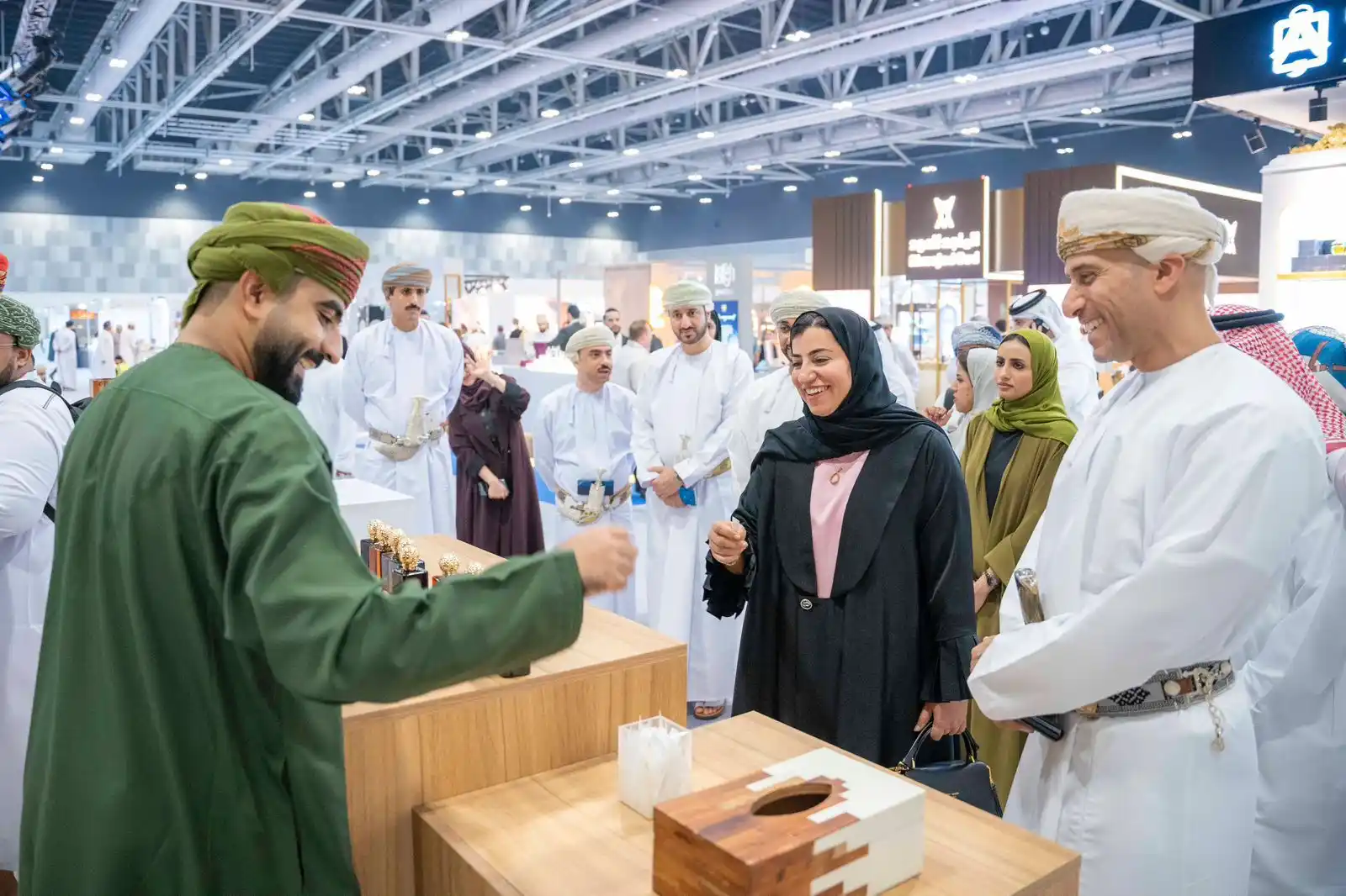 Image from هيئة تنمية المؤسسات الصغيرة والمتوسطة | سلطنة عُمان: 🔹️تحت رعاية سعادة حليمة بنت راشد الزرعية، رئيسة هيئة تنمية المؤسسات ا...