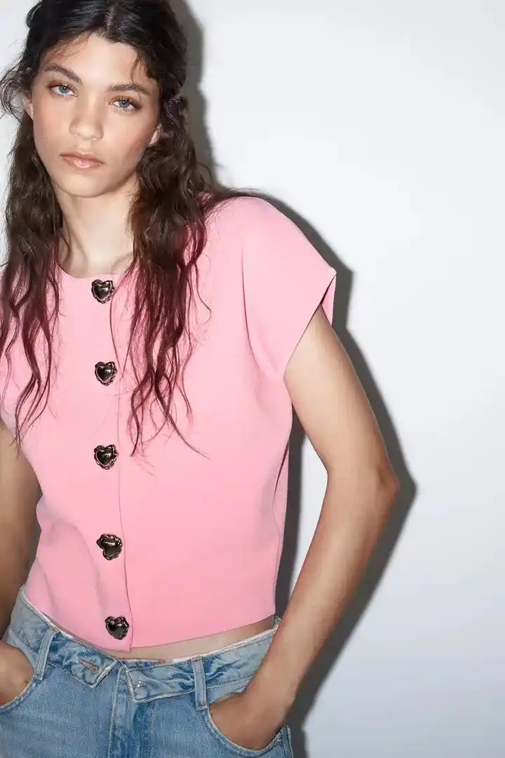 Our fashion corner post