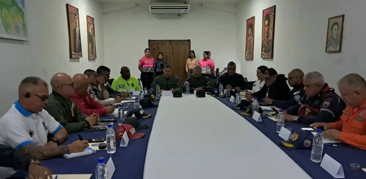 Image from @PCAD_Sucre_Ve: Desde la sala de conferencias del Cuerpo de Policía Nacional Bolivaria...