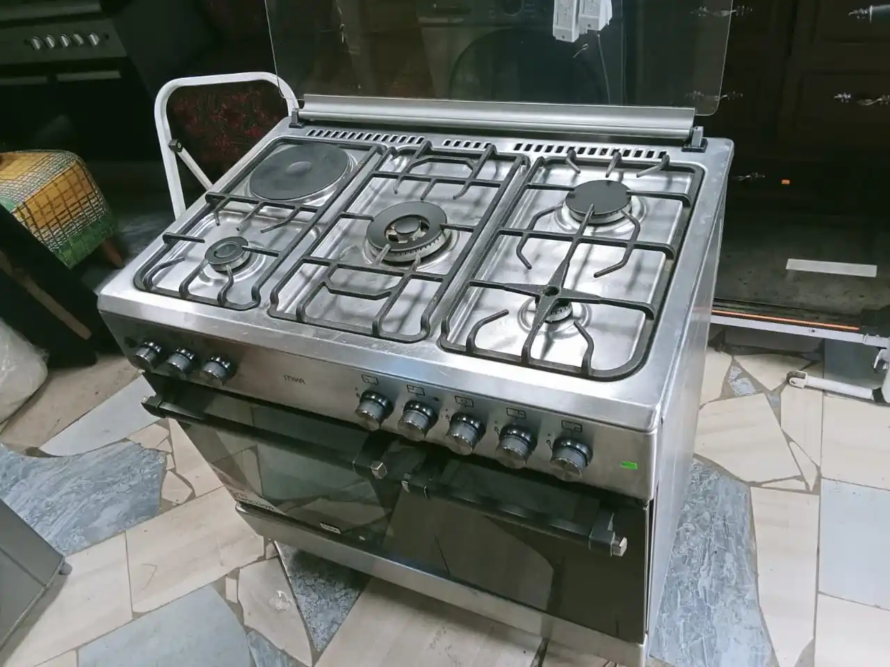Image from Corido Marketplace Club: *Mika 5 Burner cooker Available* * 4 Gas Burners * 1 Electric plate ...