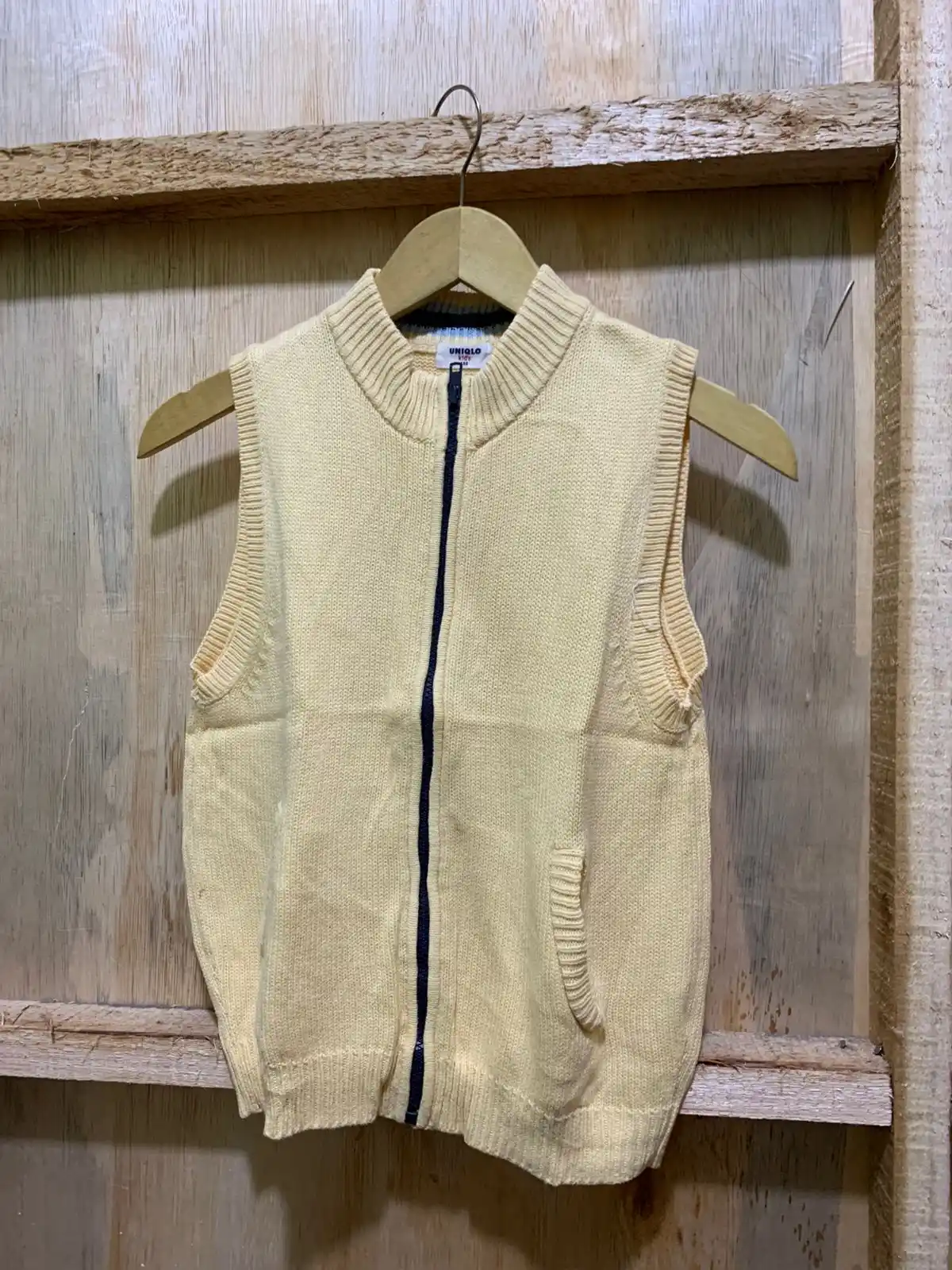 Image from 88TREASURE SERBA 5RIBU - 25RIBU: uniqlo size S 25k...