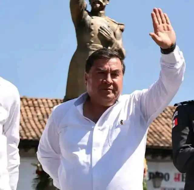 Image from PODER CIUDADANO RADIO Poder Ciudadano Radio: 🚨 VIOLENCIA POLÍTICA EN MICHOACÁN 💥 El alcalde de Tacámbaro, Salvad...