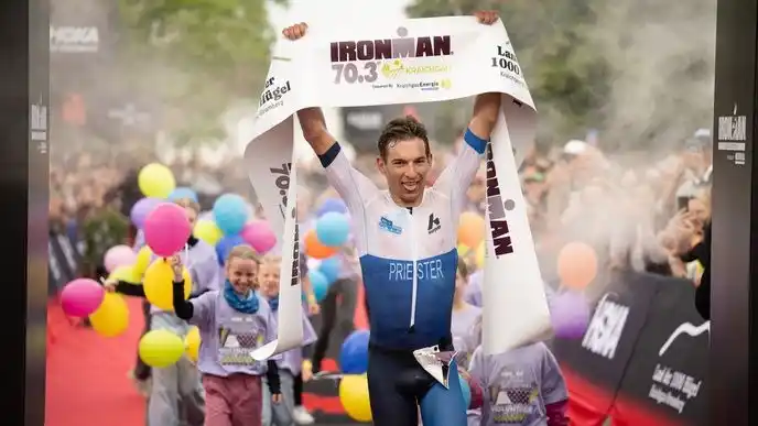 Image from BNN: 🔵 Die Weltmeisterin Laura Philipp bleibt beim Kraichgau-Ironman unbe...