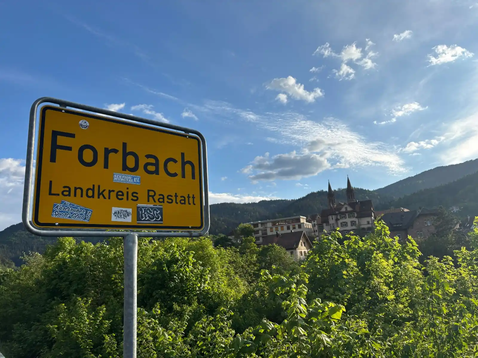 Image from BNN: Hallo zusammen, das sind unsere Top-Themen am Samstagabend: 🔵 Schwar...