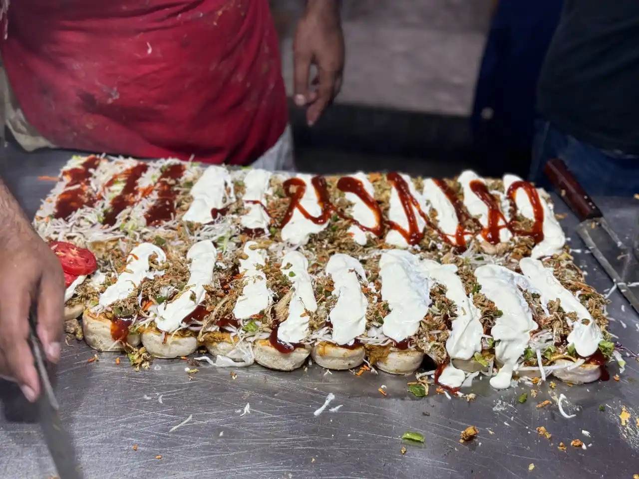 Image from Trip Tuck By Saif & Zeeshan: Jis ka dil mazboot hai, woh pehla burger uthaye—baqi sab sirf mayo aur...