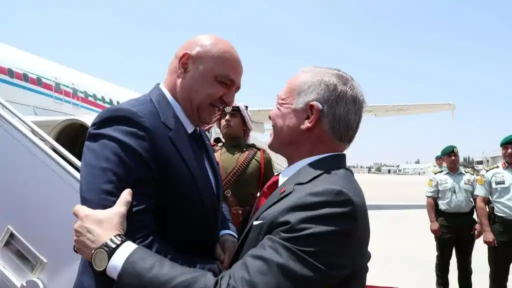 Image from AkhbarSmB Official: وصل رئيس الجمهورية العماد جوزاف عون الى مطار ماركا العسكري في الاردن ع...