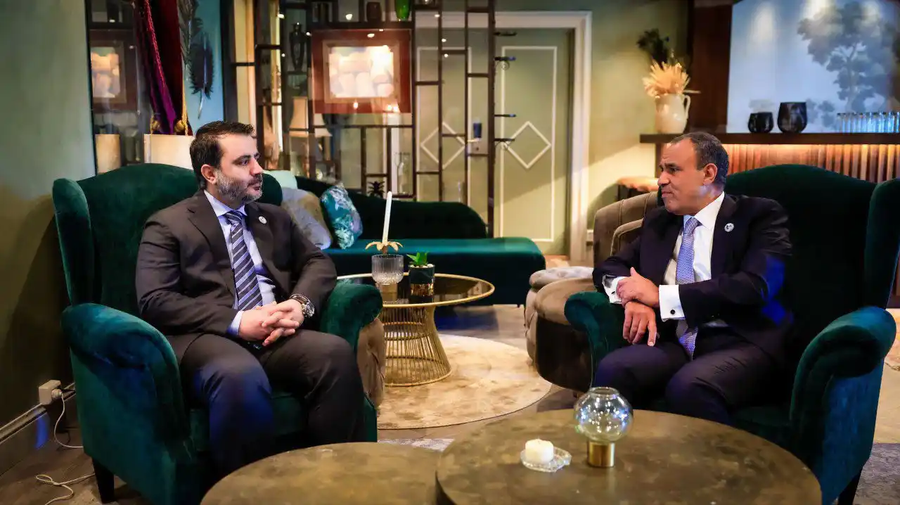 Image from AkhbarSmB Official: وزير الخارجية السوري يلتقي نظيره المصري التقى وزير الخارجية السوري أ...